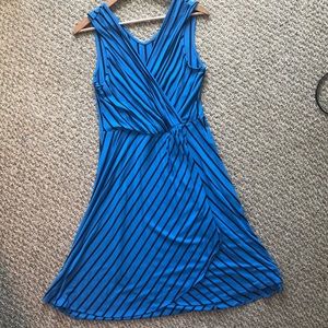 EUC Tommy Bahama V-neck Striped Faux Wrap Dress
